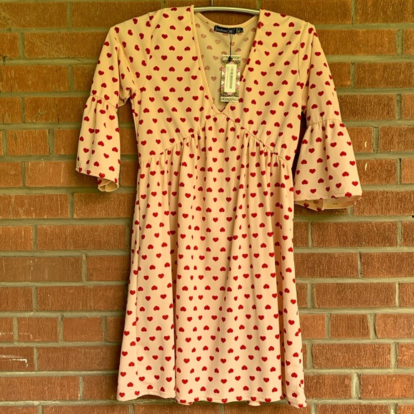 Boohoo Dresses & Skirts - 🌹Heart Print dress